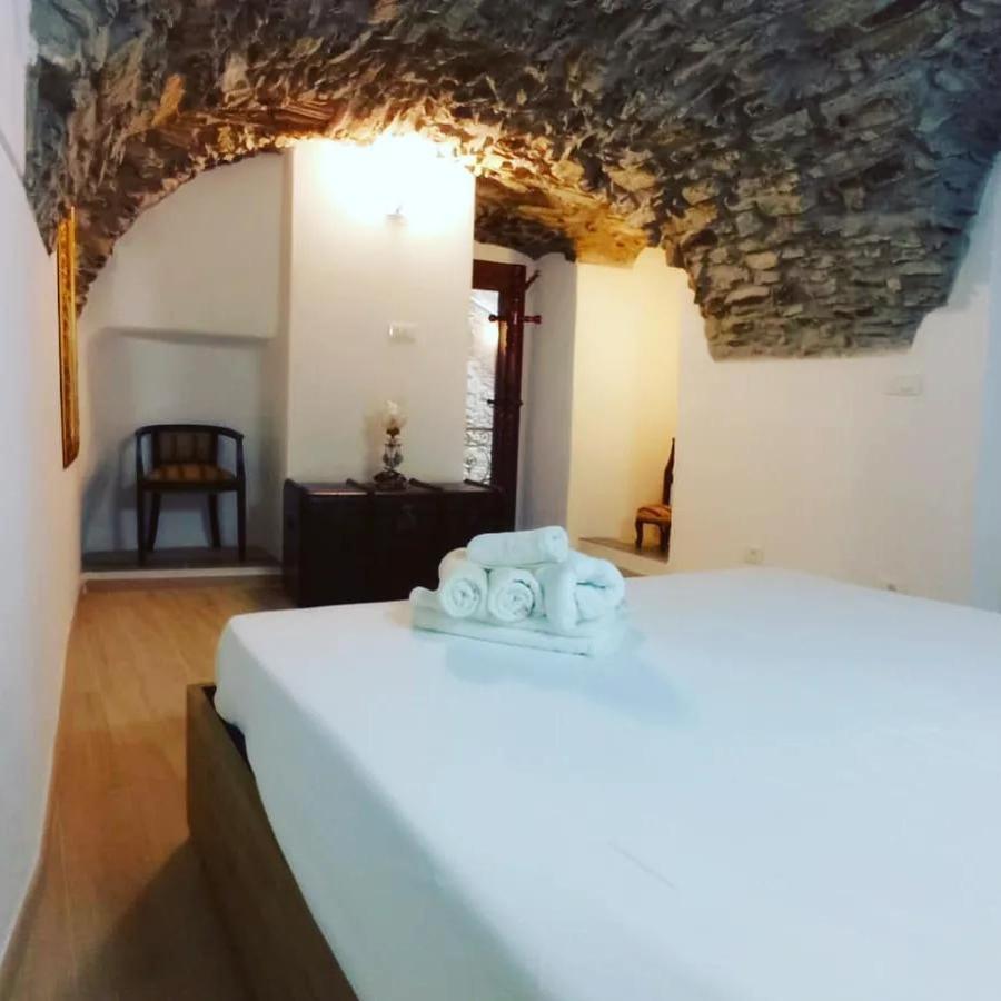 Appartamento Incantevole La Grotta Apricale Zewnętrze zdjęcie